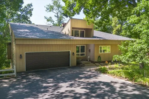 605 Sherwood Glen Princeton IL 61356