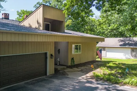 605 Sherwood Glen Princeton IL 61356