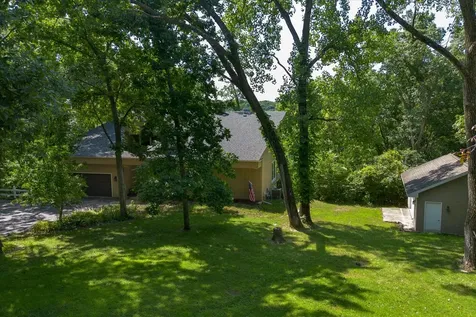 605 Sherwood Glen Princeton IL 61356