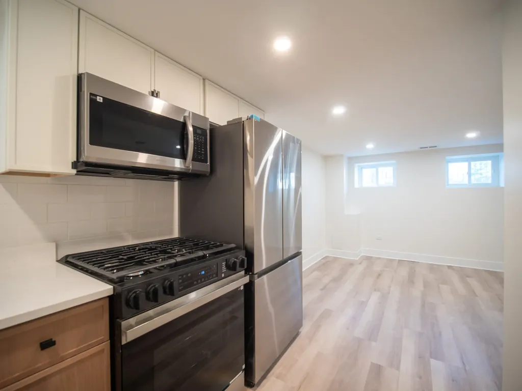 2753 West Chicago Avenue Chicago IL 60622