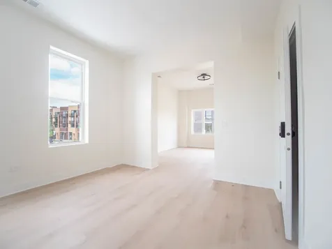 2753 West Chicago Avenue Chicago IL 60622