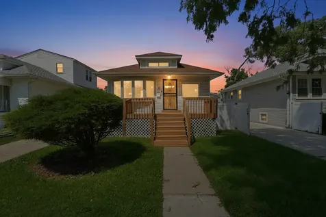 1426 South 18th Avenue Maywood IL 60153