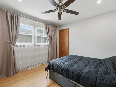 5023 North Natoma Avenue Chicago IL 60656