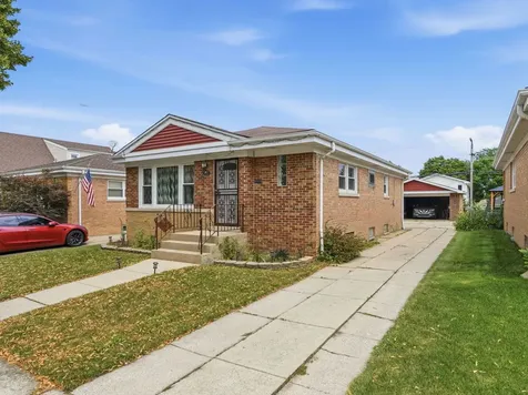 5023 North Natoma Avenue Chicago IL 60656