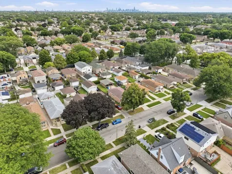 5023 North Natoma Avenue Chicago IL 60656