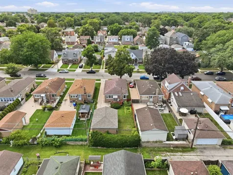 5023 North Natoma Avenue Chicago IL 60656
