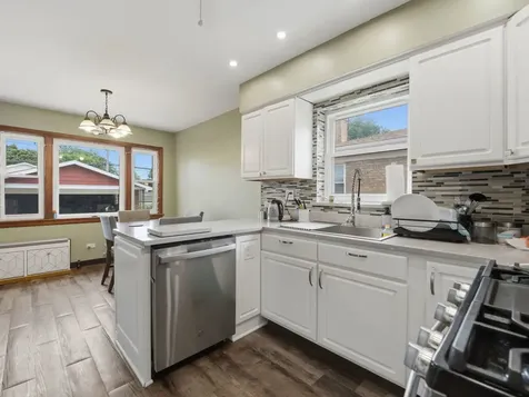 5023 North Natoma Avenue Chicago IL 60656