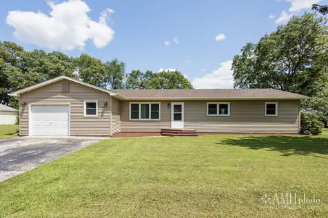 1871 South Oaklawn Drive St. Anne IL 60964