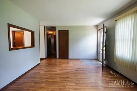 1871 South Oaklawn Drive St. Anne IL 60964