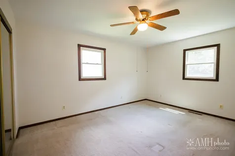 1871 South Oaklawn Drive St. Anne IL 60964