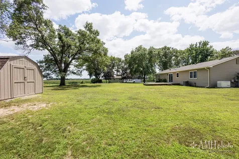 1871 South Oaklawn Drive St. Anne IL 60964