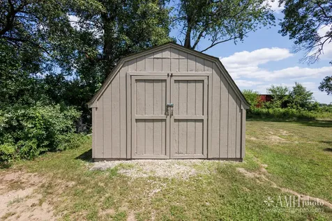 1871 South Oaklawn Drive St. Anne IL 60964