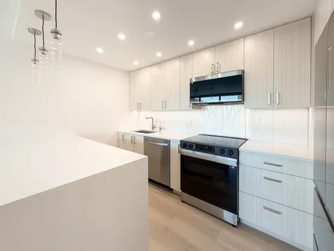 336 West Wellington Avenue Chicago IL 60657