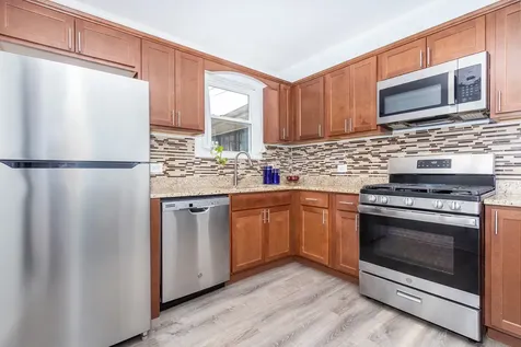 17638 Roosevelt Avenue Homewood IL 60430