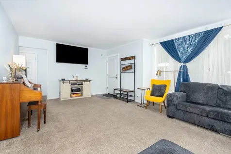 17638 Roosevelt Avenue Homewood IL 60430