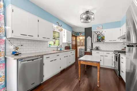 639 Meyer Court Aurora IL 60506