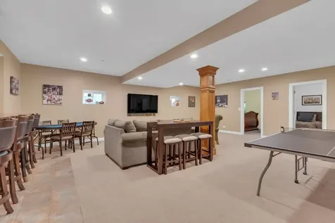 106 North Kenilworth Avenue Mount Prospect IL 60056
