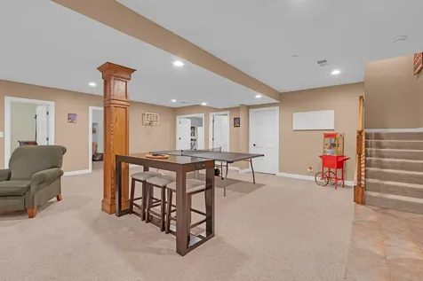 106 North Kenilworth Avenue Mount Prospect IL 60056