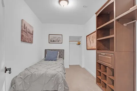 106 North Kenilworth Avenue Mount Prospect IL 60056