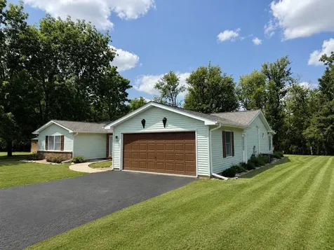 262 Brookside Drive Paw Paw IL 61353