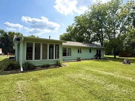 262 Brookside Drive Paw Paw IL 61353