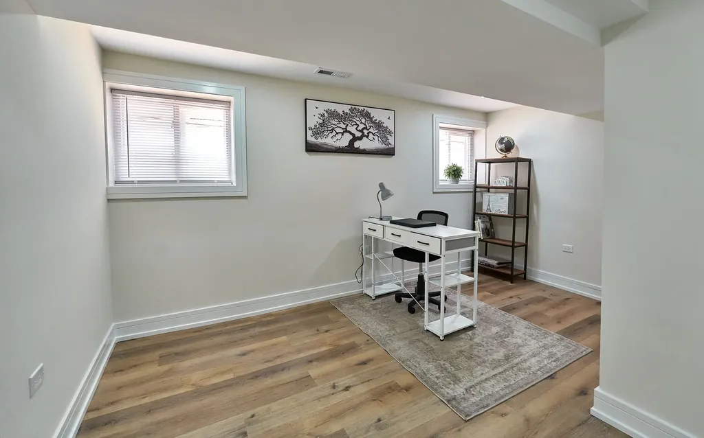 1039 West 97 Street Chicago IL 60643