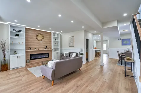 1039 West 97 Street Chicago IL 60643