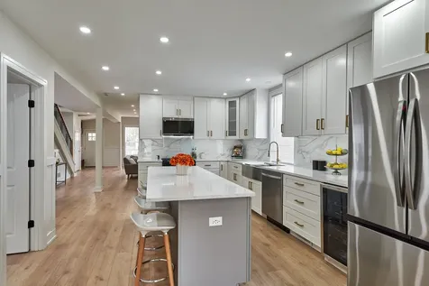 1039 West 97 Street Chicago IL 60643