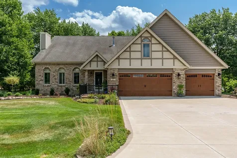 6053 Southdown Lane Roscoe IL 61073