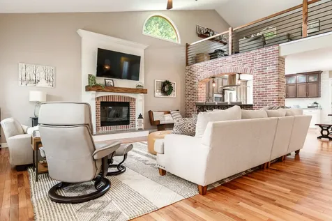 6053 Southdown Lane Roscoe IL 61073