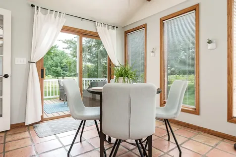 6053 Southdown Lane Roscoe IL 61073