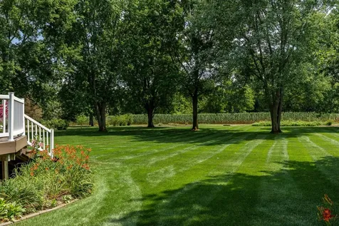 6053 Southdown Lane Roscoe IL 61073