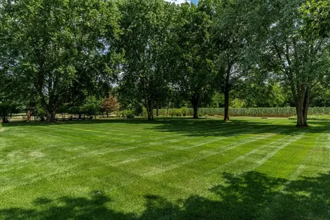 6053 Southdown Lane Roscoe IL 61073