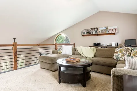 6053 Southdown Lane Roscoe IL 61073