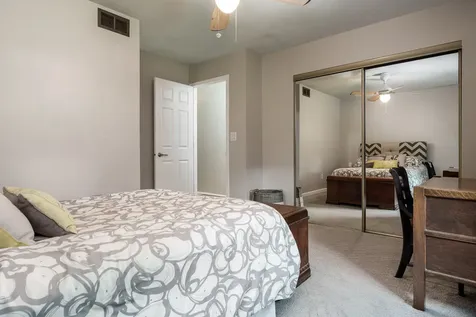 6053 Southdown Lane Roscoe IL 61073