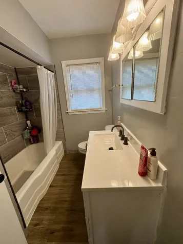 18269 Burnham Avenue Lansing IL 60438