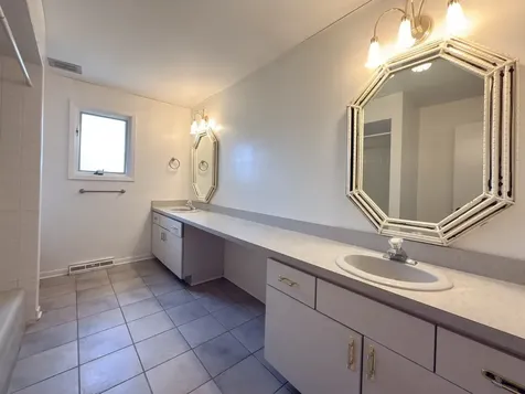 7826 Dunham Road Downers Grove IL 60516
