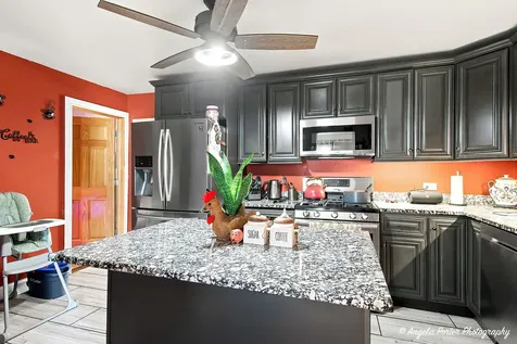 1513 12TH Street Waukegan IL 60085