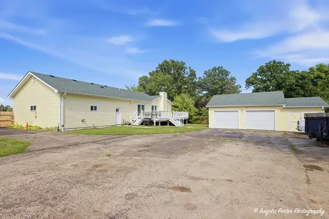 1513 12TH Street Waukegan IL 60085