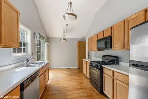 1908 North Evergreen Avenue Arlington Heights IL 60004