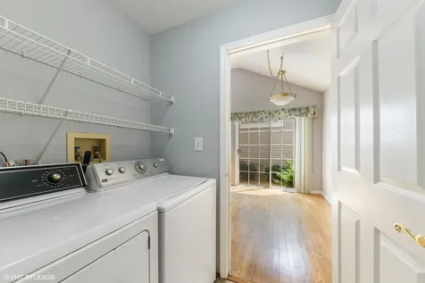 1908 North Evergreen Avenue Arlington Heights IL 60004
