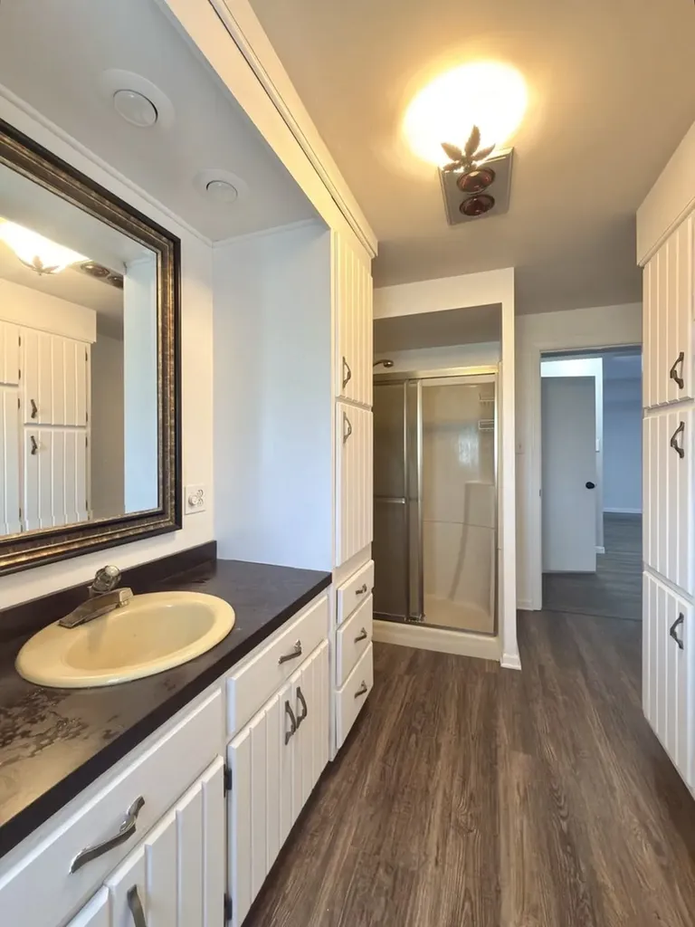 7826 Dunham Road Downers Grove IL 60516