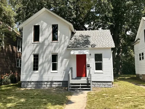 305 South Sterling Street Streator IL 61364