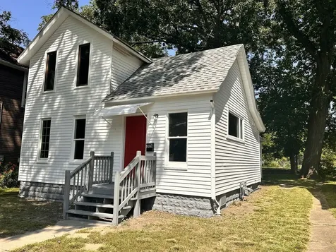 305 South Sterling Street Streator IL 61364