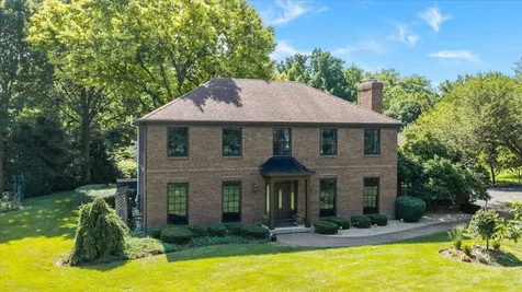 40W170 Deer Run Drive St. Charles IL 60175