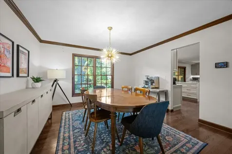 40W170 Deer Run Drive St. Charles IL 60175