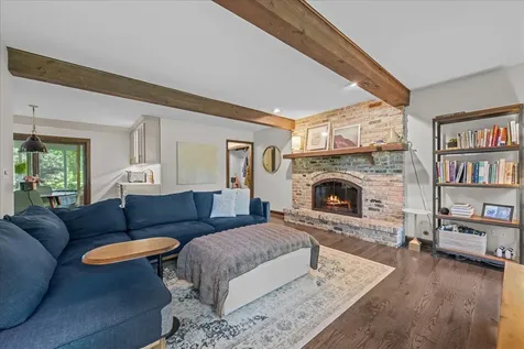40W170 Deer Run Drive St. Charles IL 60175
