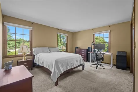 40W170 Deer Run Drive St. Charles IL 60175