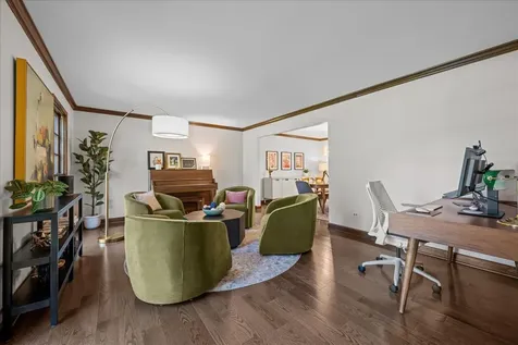 40W170 Deer Run Drive St. Charles IL 60175