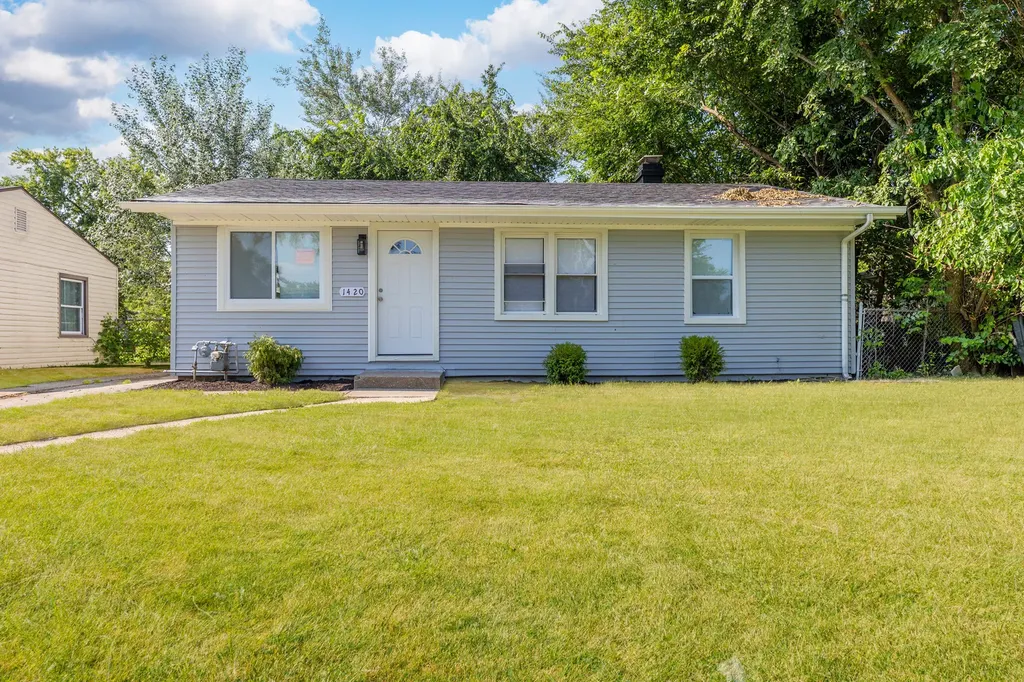 1420 East 15th Street Ford Heights IL 60411